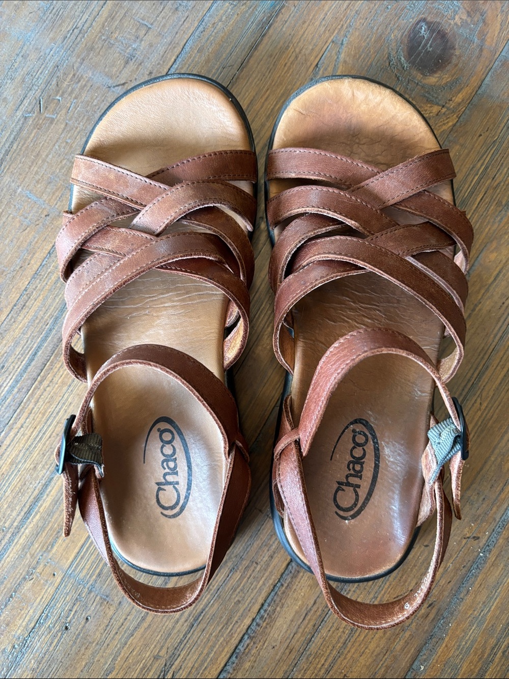 Chaco size 9 medium brown sandals - Picture 2 of 14